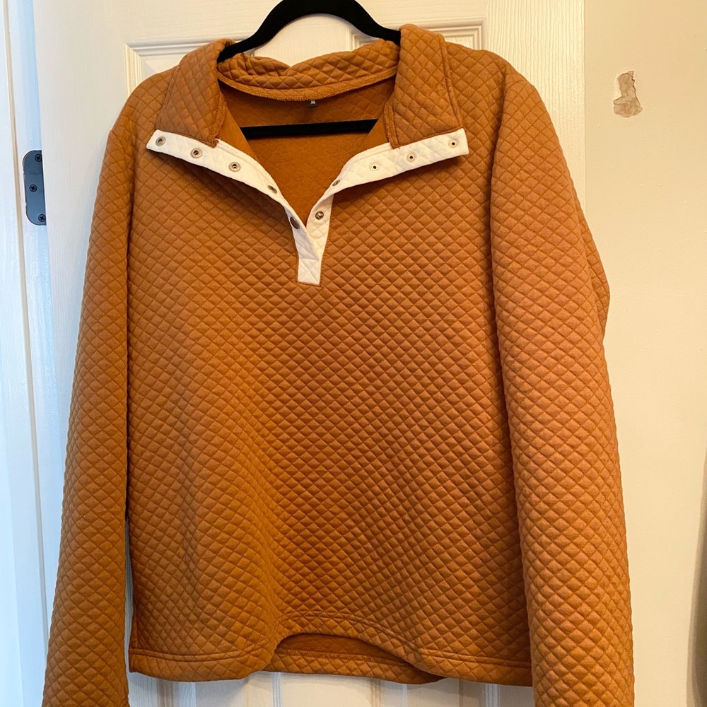 Quilted Pullover - image 6